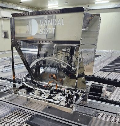 RamibotThe Ramibot is an autonomous mobile robot designed to transport feed and materials efficiently within insect farms and smart farming facilities.